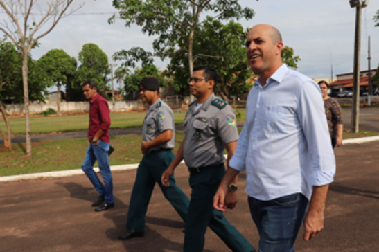  Deputado Ismael Crispin visita o Batalhão da PM e o Corpo de Bombeiros em Cacoal