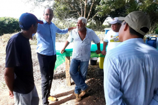  AGRO | Ismael Crispin participa de Dia de Campo em São Miguel do Guaporé e questiona data de realização do evento