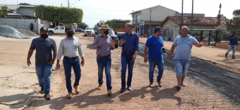  Ismael Crispin visita obras de infraestrutura em Espigão do Oeste