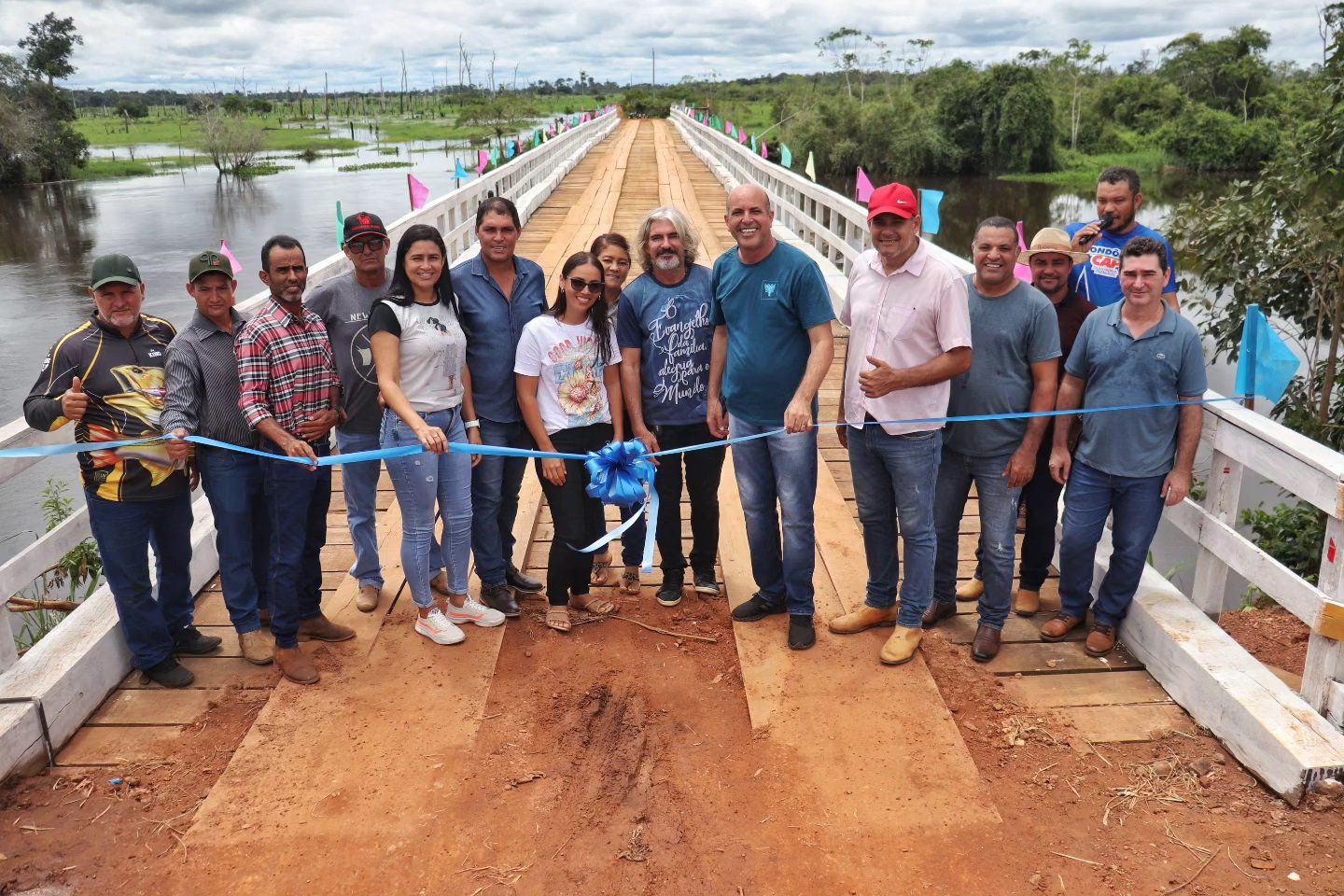 Deputado Ismael Crispin celebra nova era de desenvolvimento com inauguração de ponte em Seringueiras