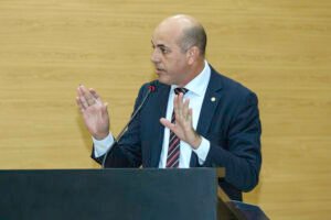 Deputado Ismael Crispin cobra melhorias na RO-473 e conclusão das obras da Estrada do Calcário