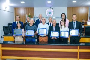 Deputado Ismael Crispin entrega Títulos Honoríficos a figuras ilustres de Espigão do Oeste 