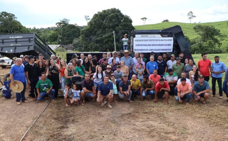  Ismael Crispin fortalece agricultura familiar com entrega de equipamentos ao Centro Comunitário Bom Futuro