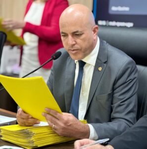 Deputado Ismael Crispin garante avanços na valorização dos servidores da POLITEC com alteração de decreto estadual 