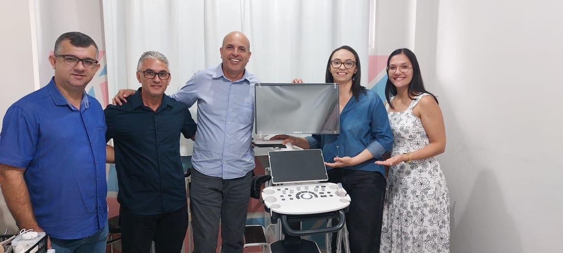 Deputado Ismael Crispin entrega aparelho de ultrassonografia em Rio Crespo