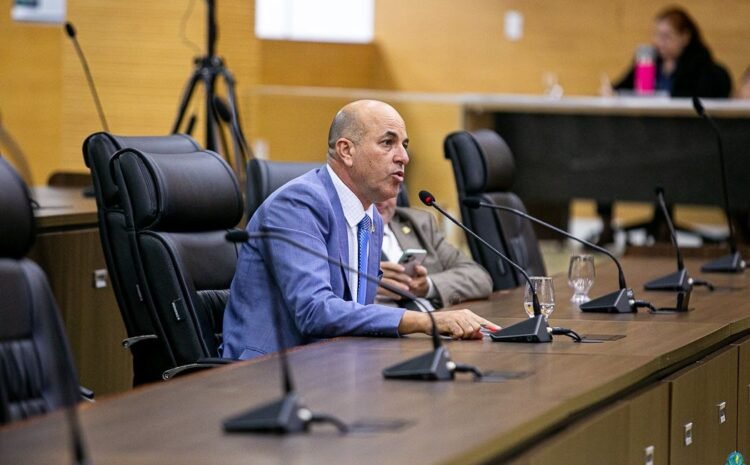  Deputado Ismael Crispin reforça urgência da transação tributária para garantir recursos imediatos aos municípios de Rondônia