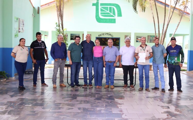  Ismael Crispin transforma compromisso em realidade e garante investimento para a Escola Agrícola de São Francisco