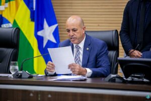 Projeto do deputado Ismael Crispin fortalece cadeia leiteira ao proibir leite em pó importado