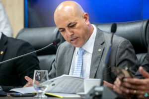 Ismael Crispin propõe instalação de lavanderias comunitárias em moradias populares de Rondônia