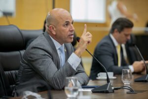 Ismael Crispin propõe ação itinerante para proteger mulheres vítimas de violência no campo